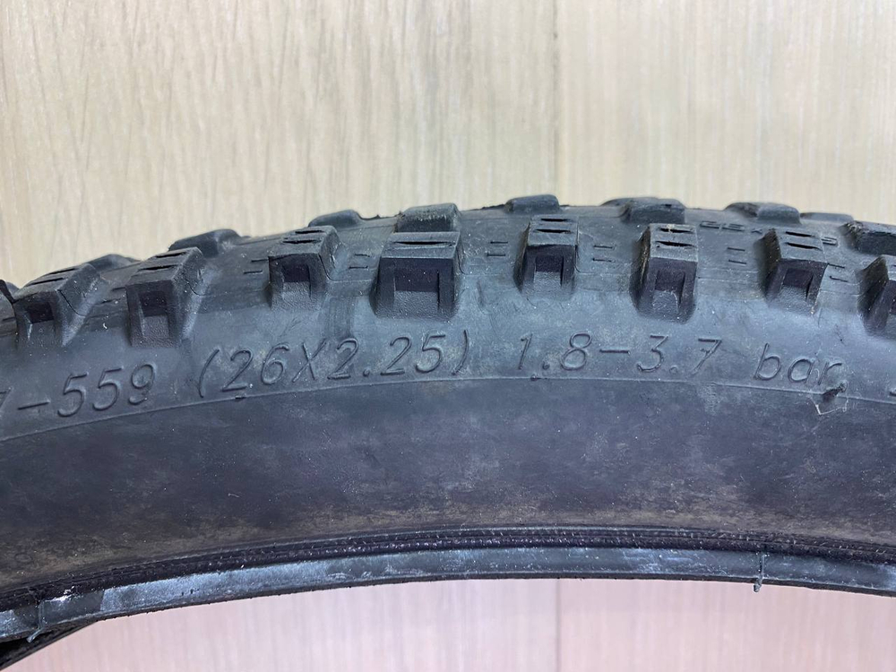 Покрышка для велосипеда Schwalbe Nobby Nic 26x2.25