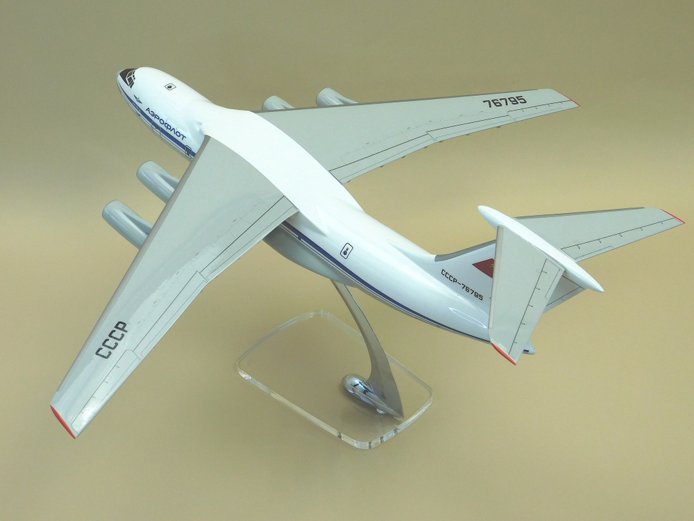 Модель самолета Ил-76ТД (М1:100, Аэрофлот СССР-76795)