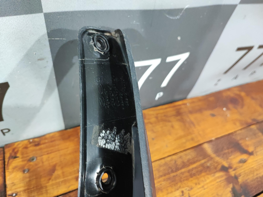 Брызговик задний правый Kia Sportage 4 (QL) 16-18 Б/У Оригинал 86842F1000