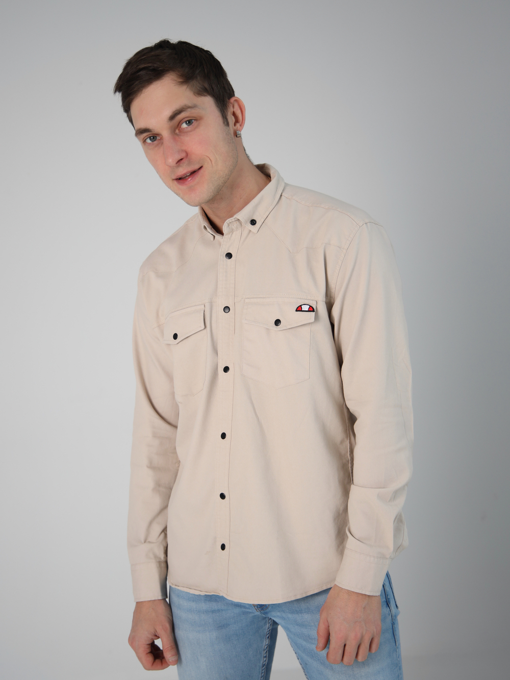 Рубашка Город Горький бежевая с нашивкой
