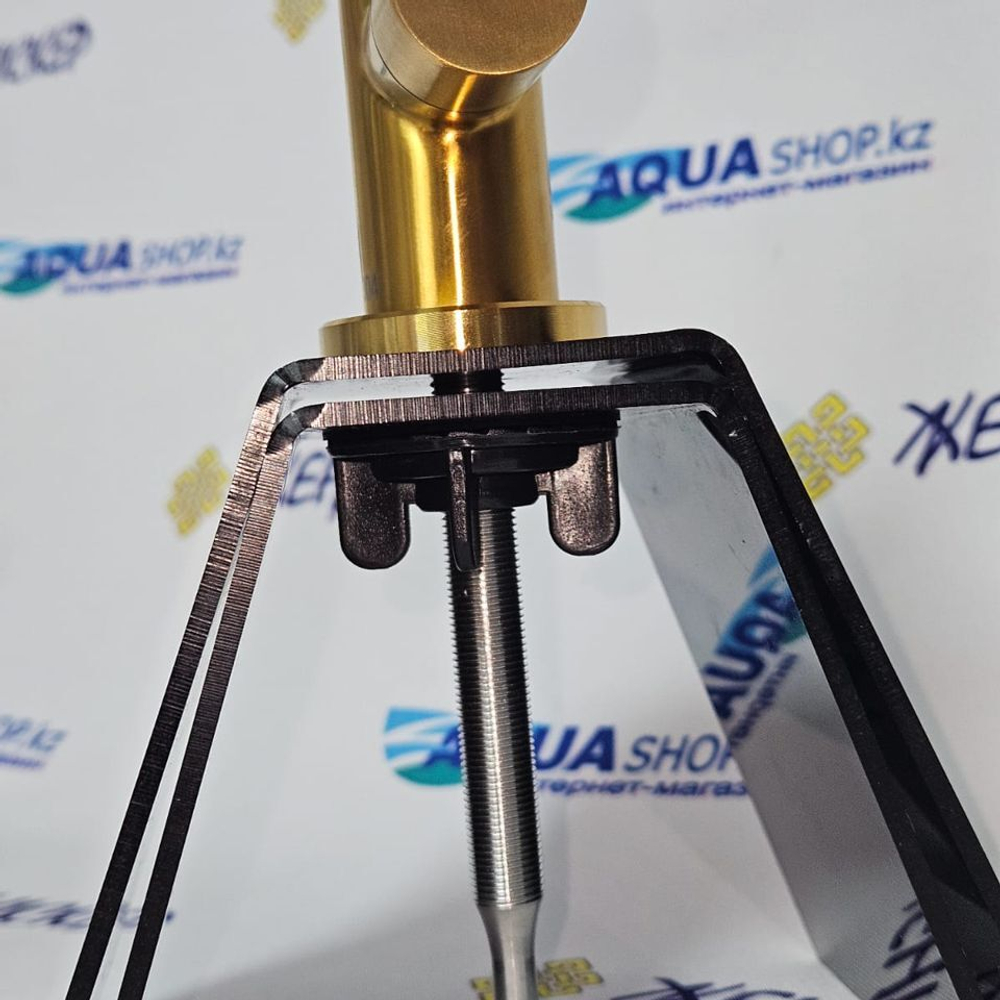 Кран для питьевой воды D-13 (золотой)