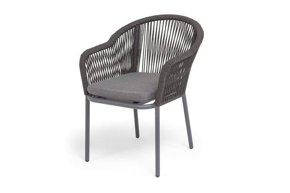 "Лион" стул плетеный из роупа, каркас алюминий темно-серый (RAL7024) муар, роуп темно-серый круглый, ткань темно-серая 027