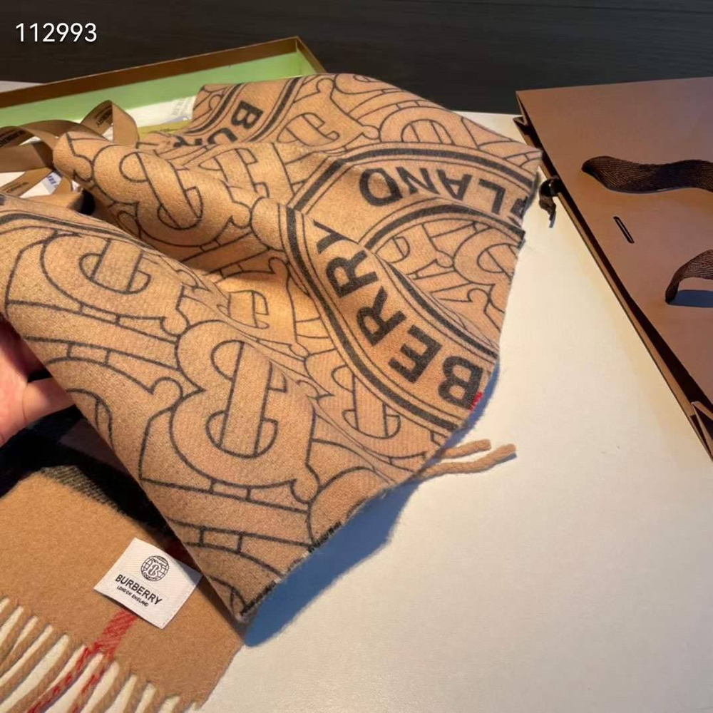 Шарф Burberry, арт. 467824464