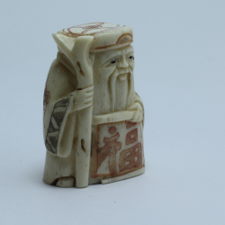 Нэцкэ Дзюродзин с иероглифом счастье и посохом