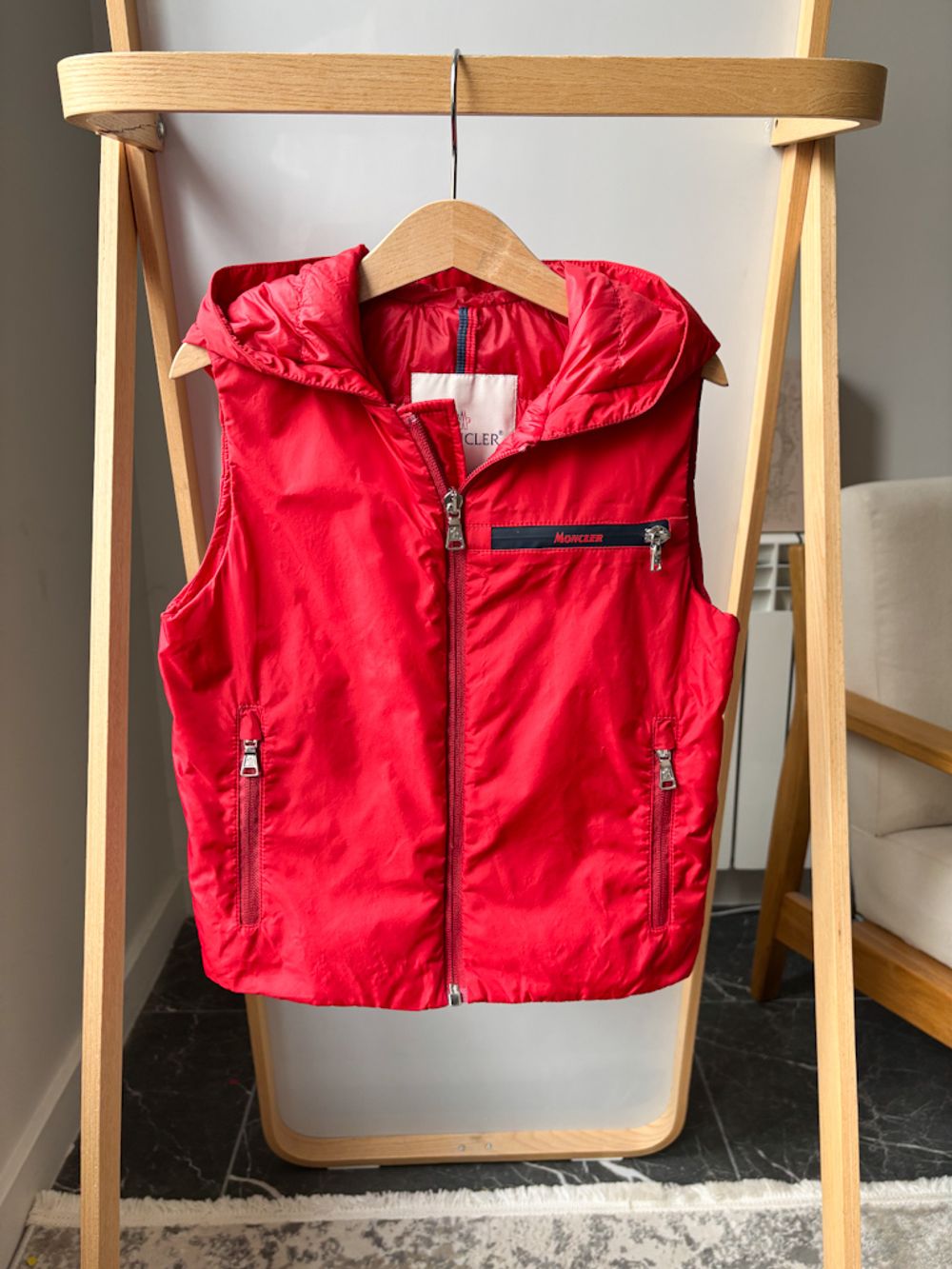 Пуховый жилет Moncler, 110-116