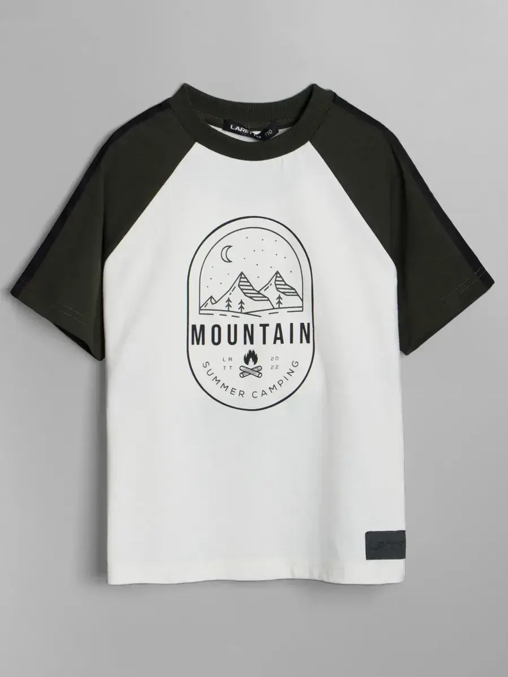 Спортивный костюм для мальчика с шортами в школу