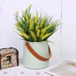 Ваза из пластика «Адель» 14*14,5см полоска, цвет салатовый