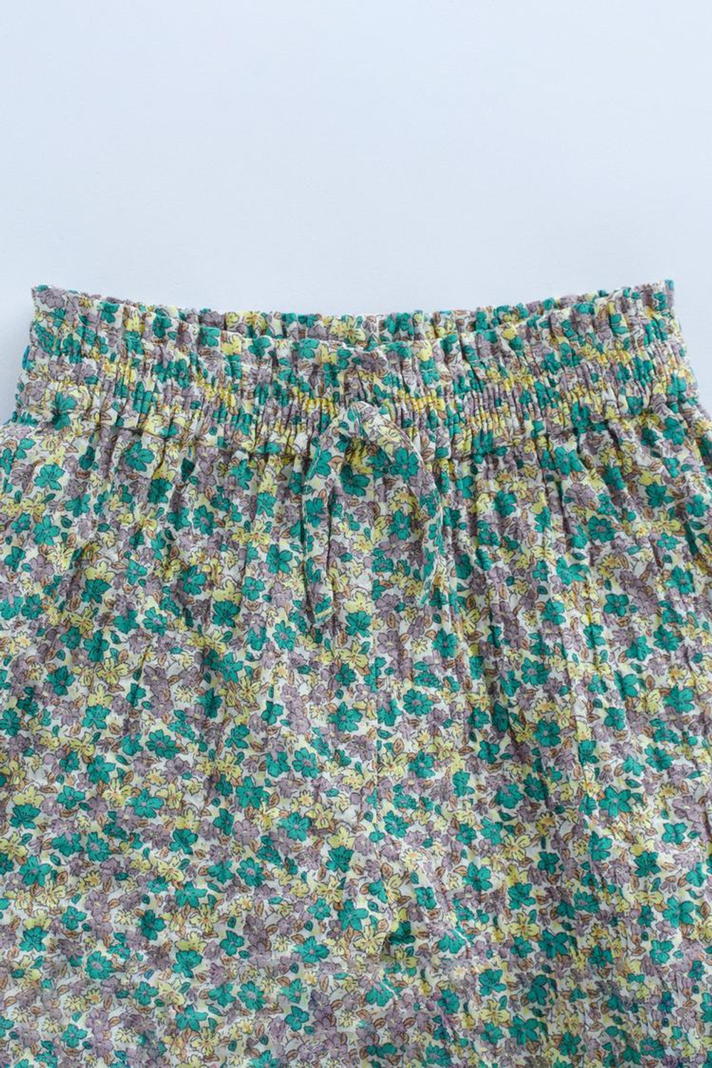 ZARA ШОРТЫ-БЕРМУДЫ ИЗ ТКАНИ С ЦВЕТОЧНЫМ ПРИНТОМ — TIMELESZ, ЗЕЛЕНОВАТО-СИНИЙ