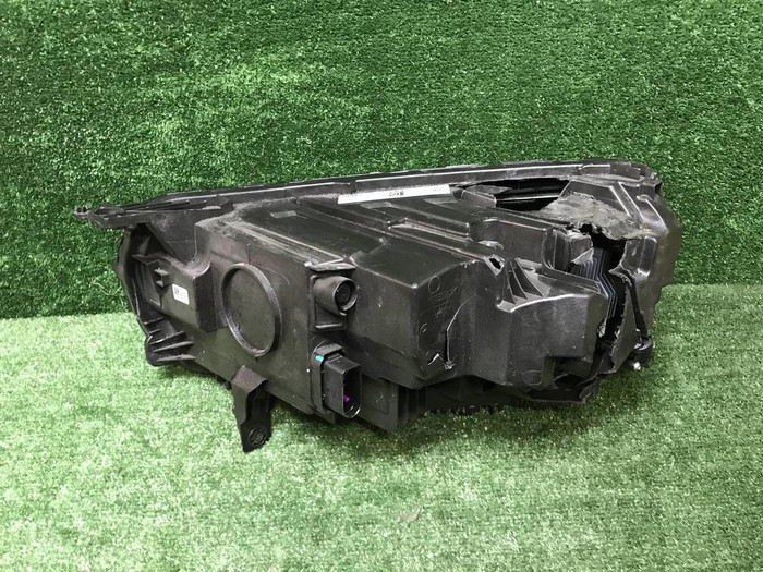 Битая Фара правая Geely Monjaro (2021-н.в.) LED