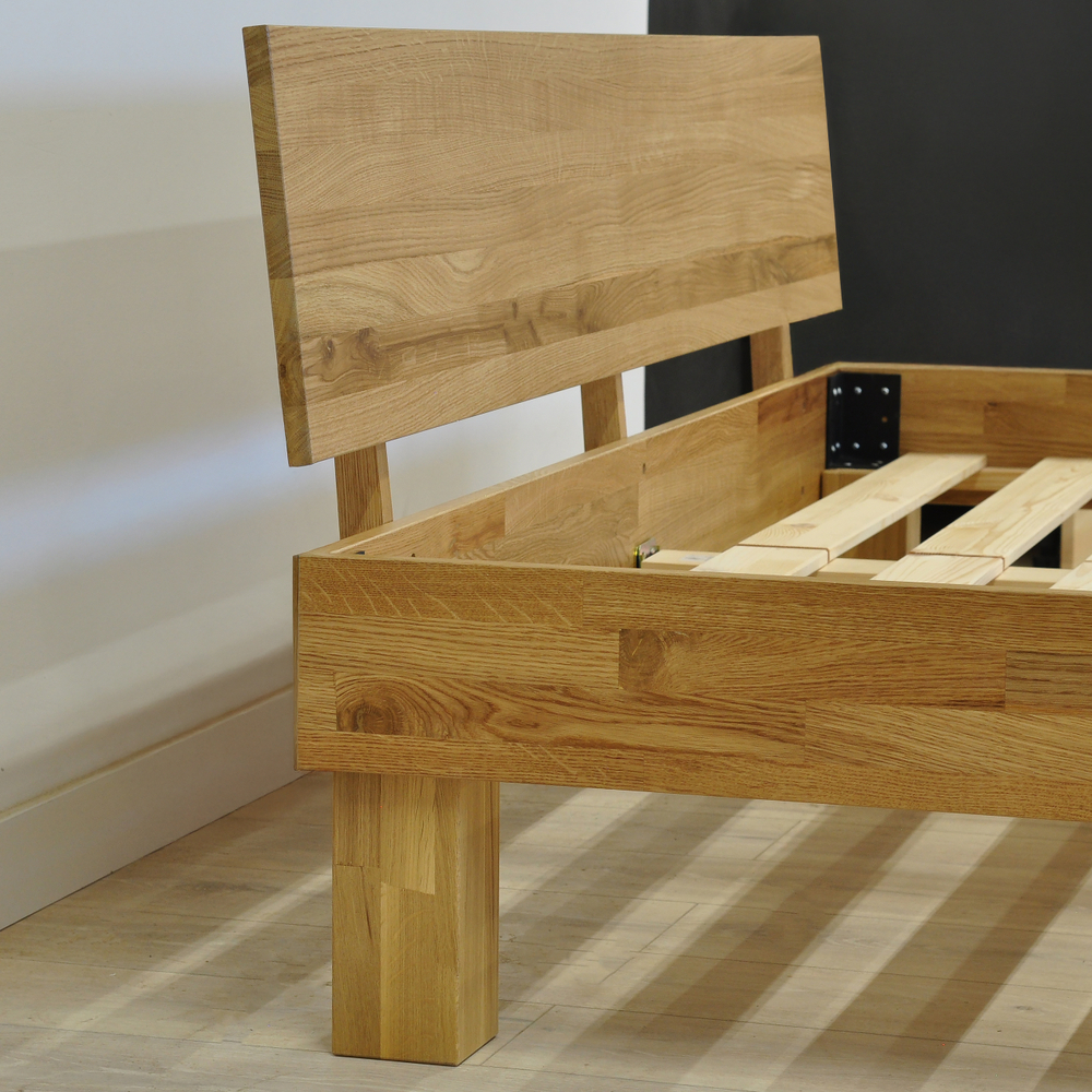 Кровать Buona Vita 160х200 из натурального дуба на ножках в стиле лофт