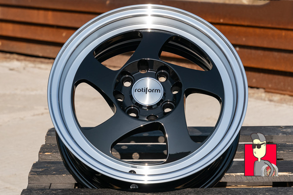 Комплект дисков Rotiform 14x5.5 et38 4x100/4x114.3