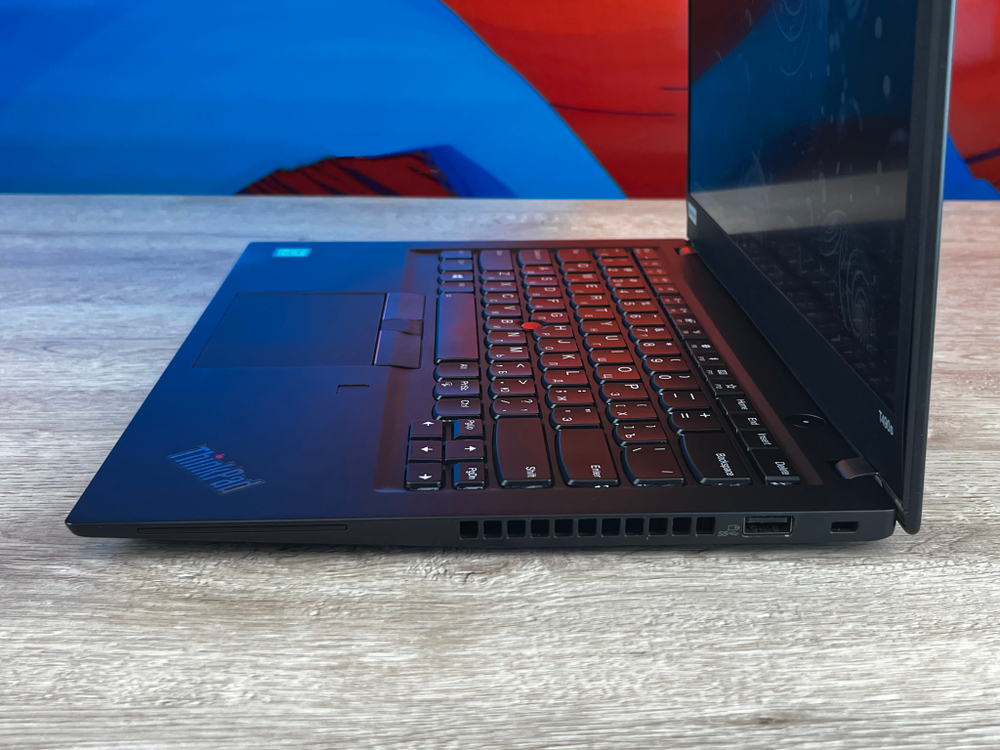 Ноутбук Lenovo ThinkPad T490s i7-8665U 14 FHD IPS 8Gb RAM 256 Gb SSD Win10 Pro русская клавиатура