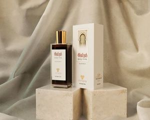 Amelia Perfumes Ghaliyah Reflection