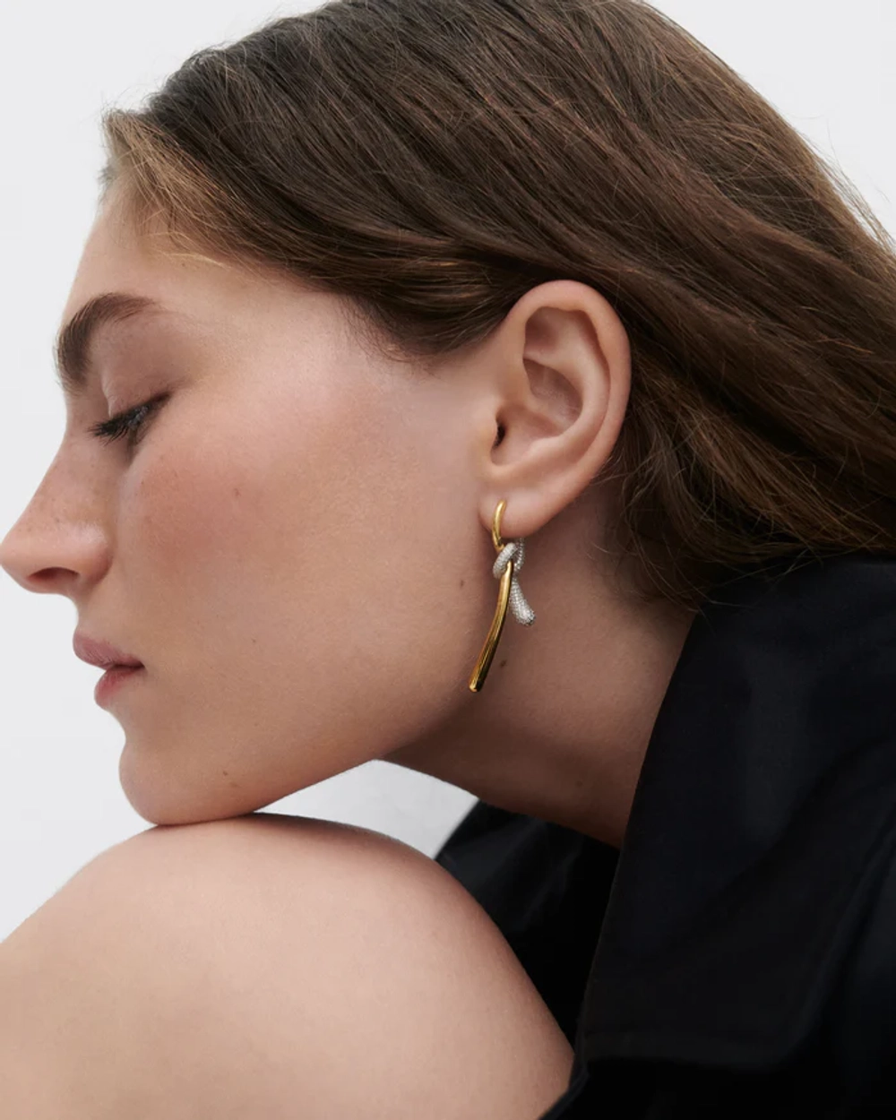 Серьги Pav Twist Hoops серебро 925 пробы покрытое золотом