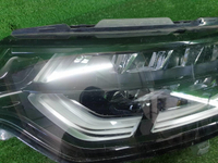 Битая Фара левая Land-Rover Discovery 5 (2016-2021) LED