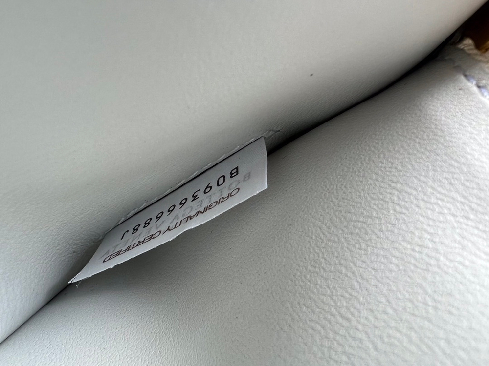 Bottega Veneta Cassette 23 cm