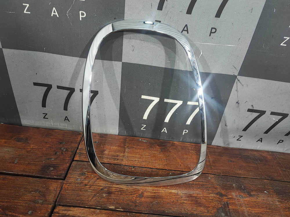 Молдинг фонаря заднего левого MINI Hatch (F55/F56) 13-нв Б/У Оригинал 63218495331