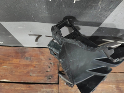 Воздуховод переднего бампера Changan UNI-V 22-нв Б/У Оригинал 2803335DE01