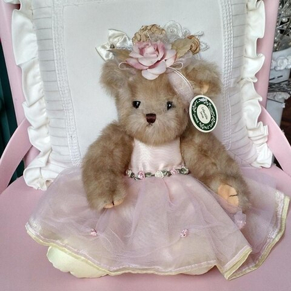 Медведь Типпи в балетках 35 см Bearington