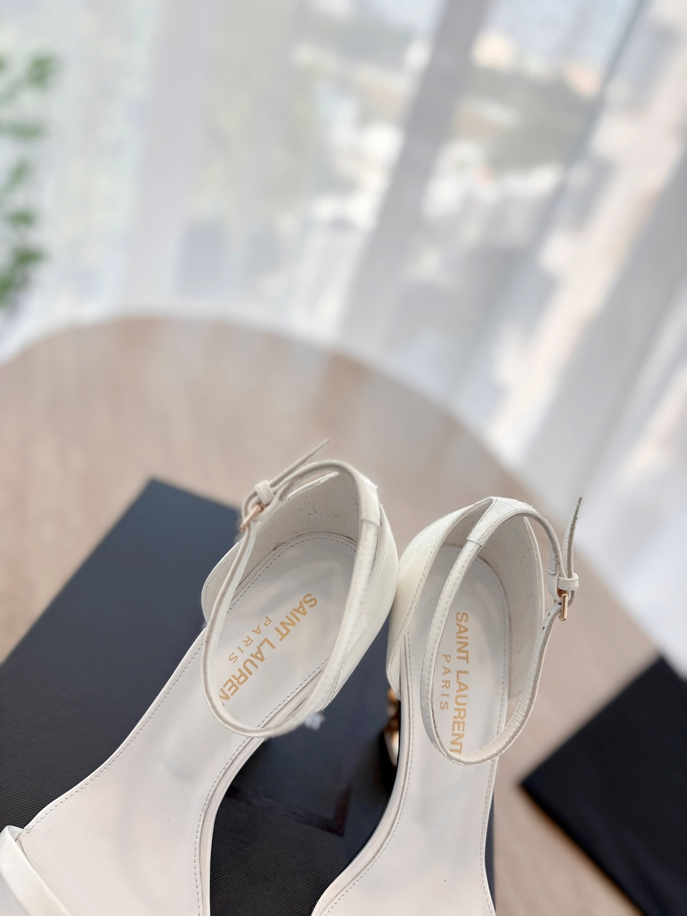 Saint Laurent Sandals