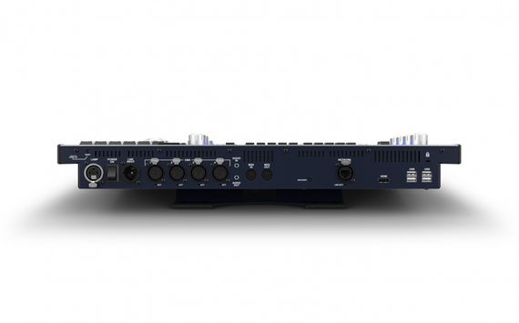 MagicQ MQ50 Compact Console