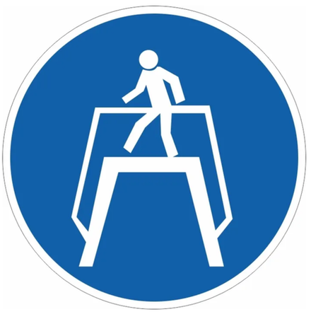 Знак-табличка M 12 "Переходить по надземному переходу" 250х250 мм  квадратный из пластика 2-5 мм  1