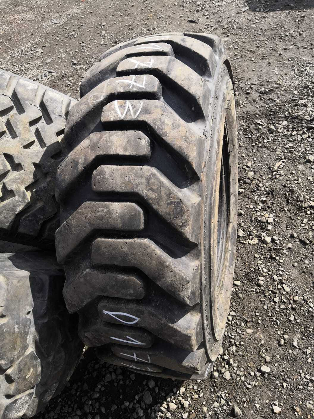 12.5/80-18 Galaxy SUPER IND LUG шина б/у