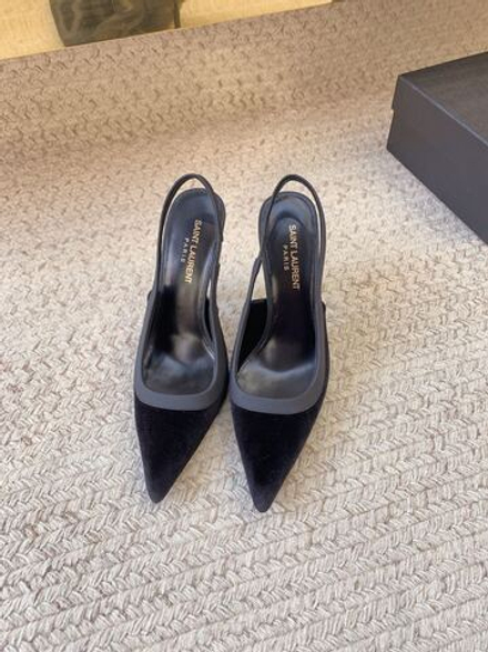 Saint Laurent Pumps