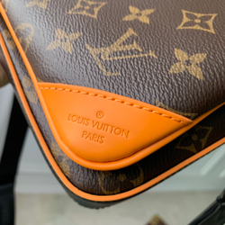 Louis Vuitton Trio Messenger