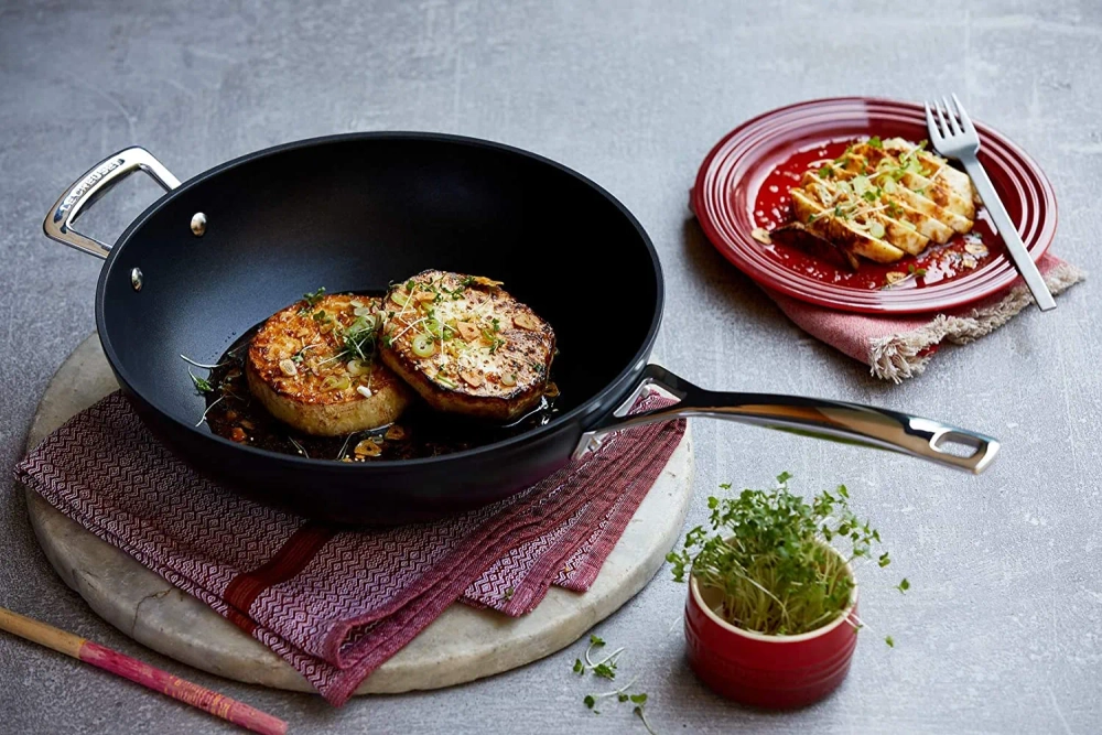 Le Creuset Кантонский вок с антипригарным покрытием PRO 30см 51104300010202