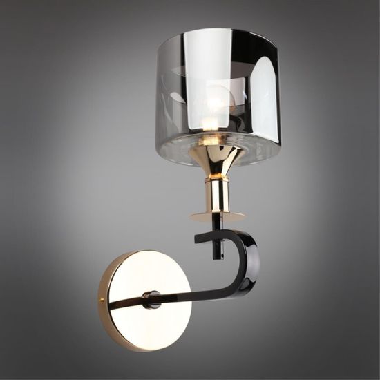 Светильник настенный (Бра) OML-68701-01