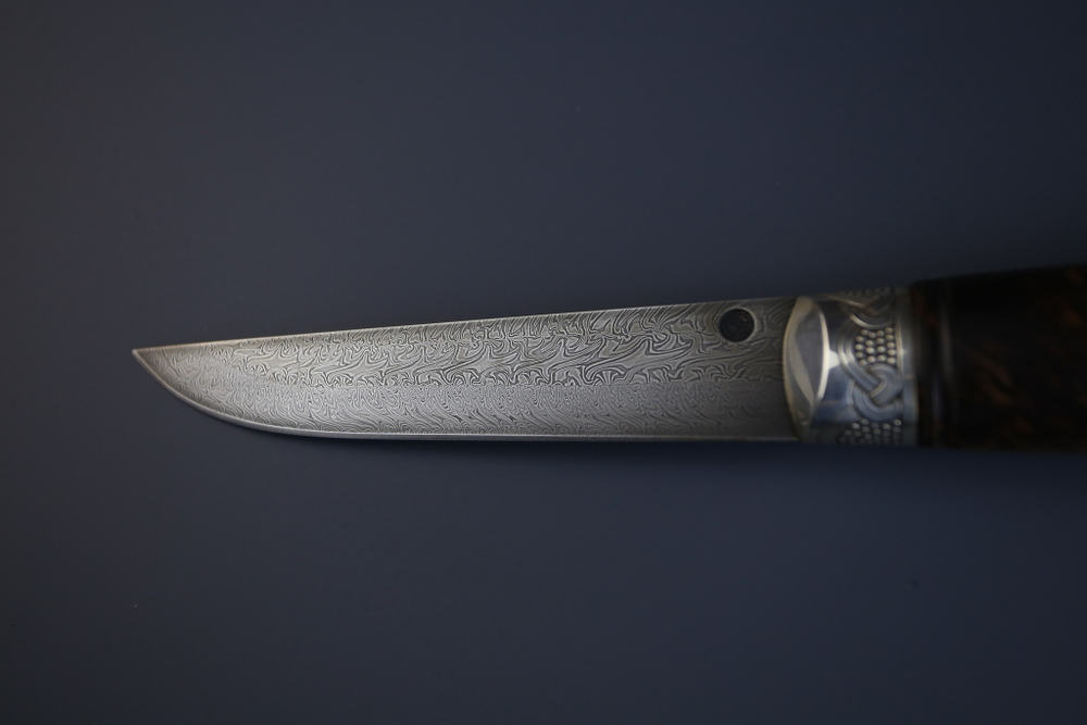 Авторский нож ручной работы из дамаска "Северная фантазия"