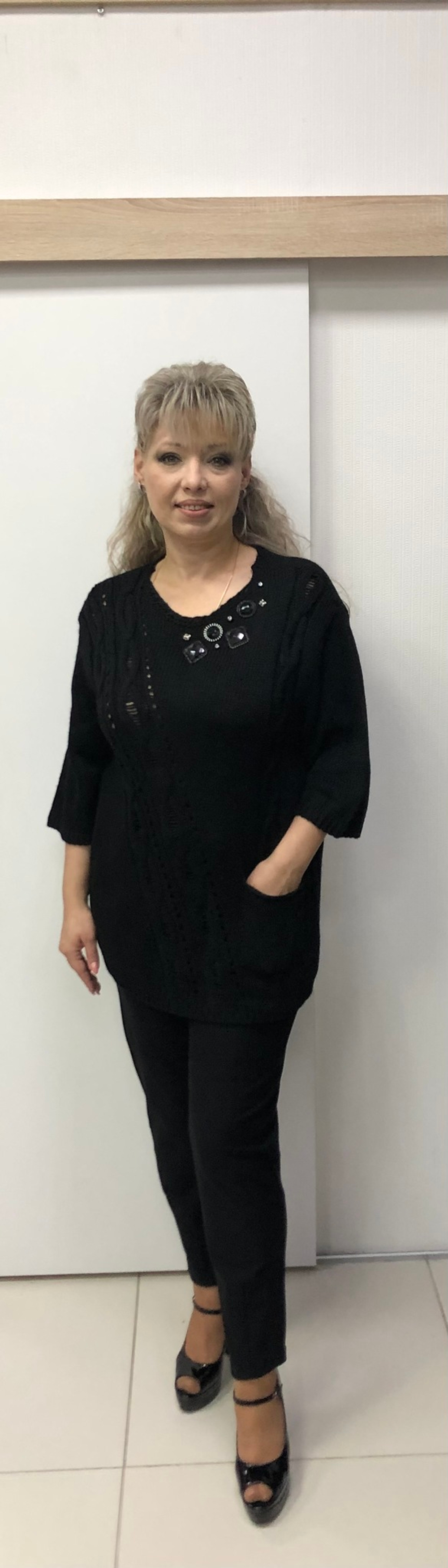 Нарядный теплый джемпер крупной вязки