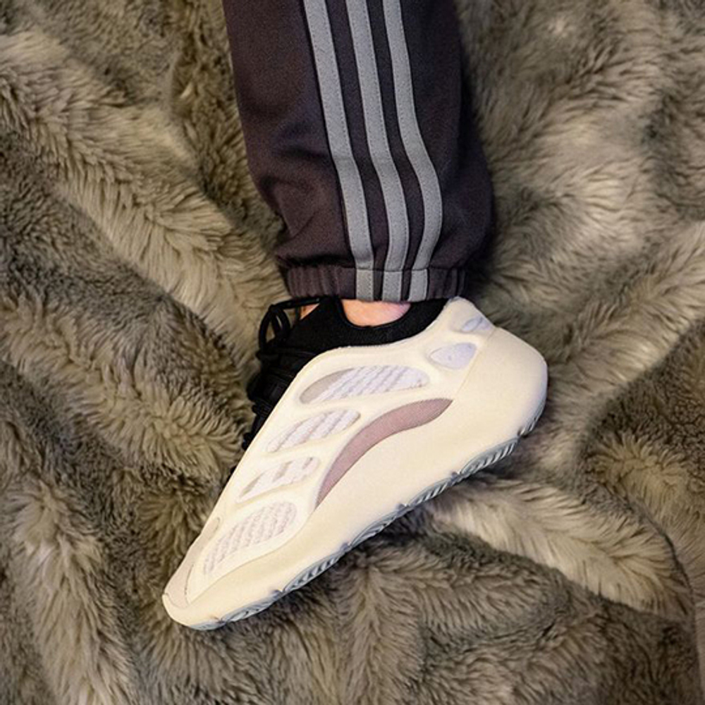 Adidas Yeezy 700 V3 'Azael'