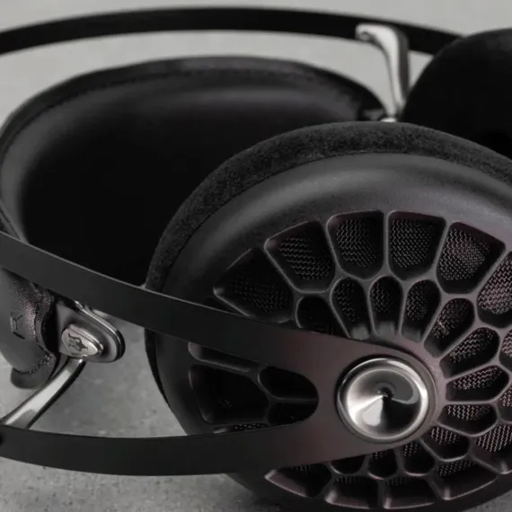 Meze 105 AER Black