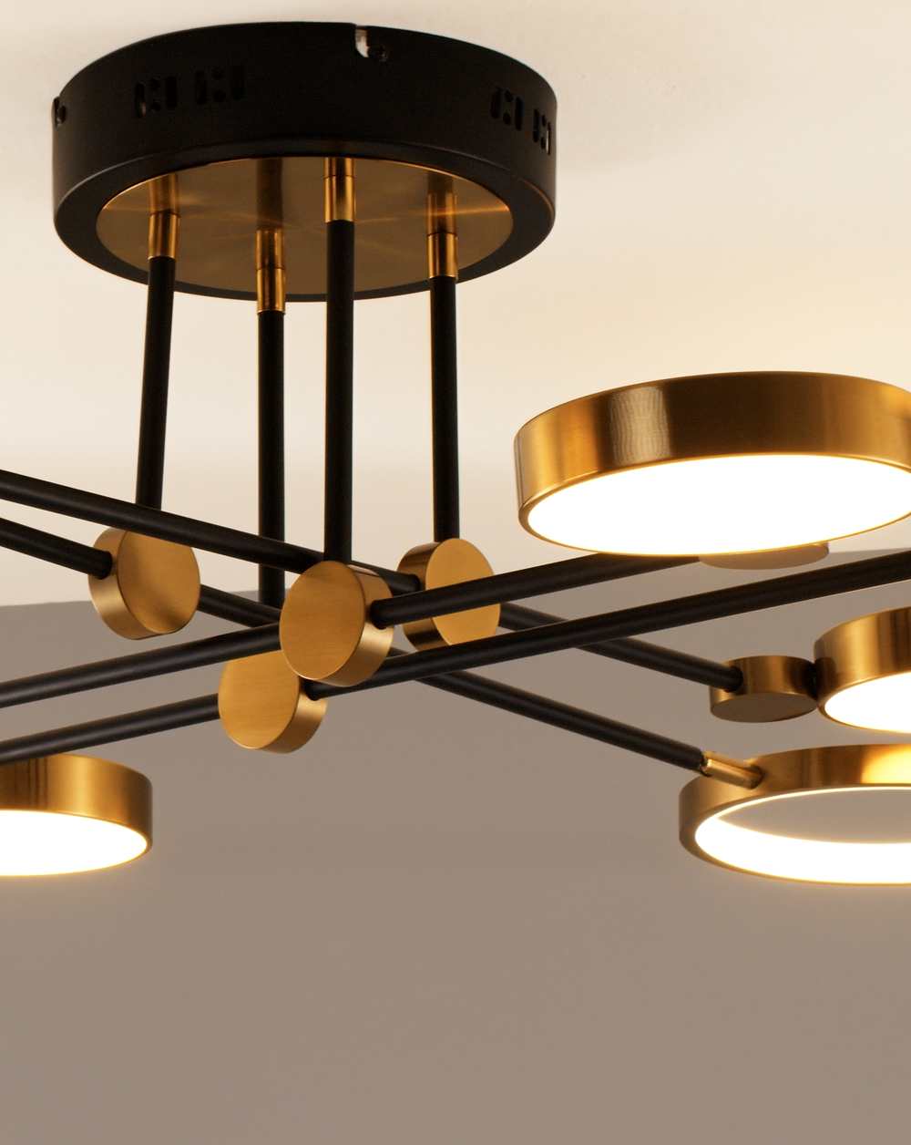 Светодиодная люстра на штанге Moderli V5080-CL Arista