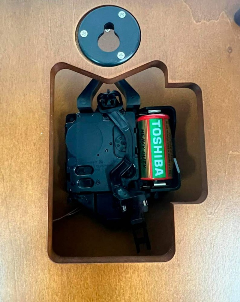 Настенные часы Seiko QXH073BN