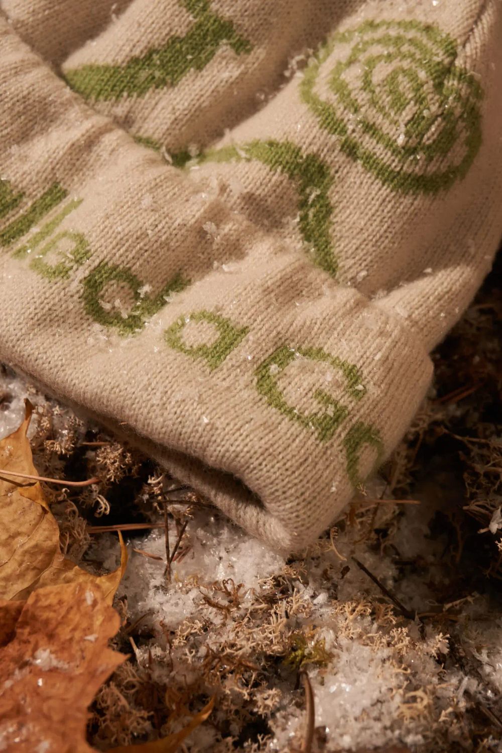 Шапка Called a Garment Pathway Logo Beanie молочный / зеленое яблоко