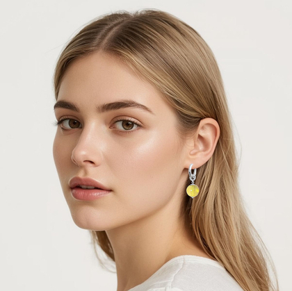 Серьги бублики с подвеской из янтаря