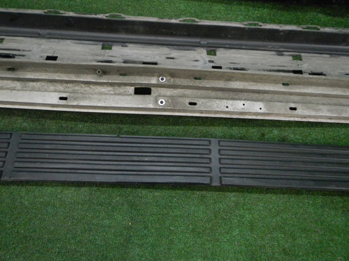 Накладка порога левая Toyota Land Cruiser 200 (2015-2021)