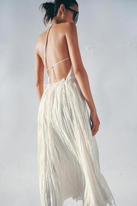 ZARA ПЛАТЬЕ ПЛИССЕ С ГОРЛОВИНОЙ ХАЛТЕР — ZW COLLECTION, ВАНИЛЬНЫЙ