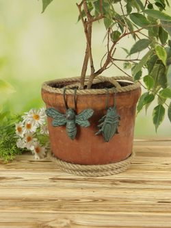 Iron Garden Фигурка декоративная Пчела