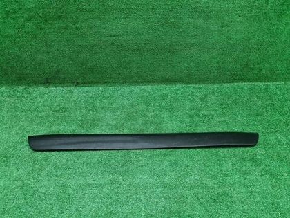 Накладка крышки багажника Toyota RAV4 5 XA50 18-нв