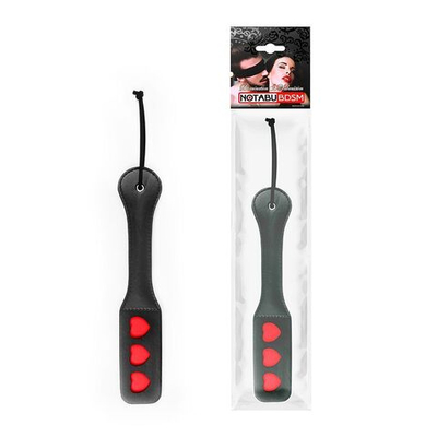 Черная шлепалка NOTABU с красными сердечками - 32 см. (Цвет: черный с красным)