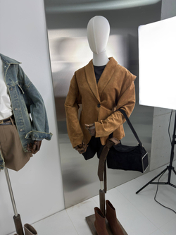 Куртка-пиджак женский артикул 989 цвет "кэмел"