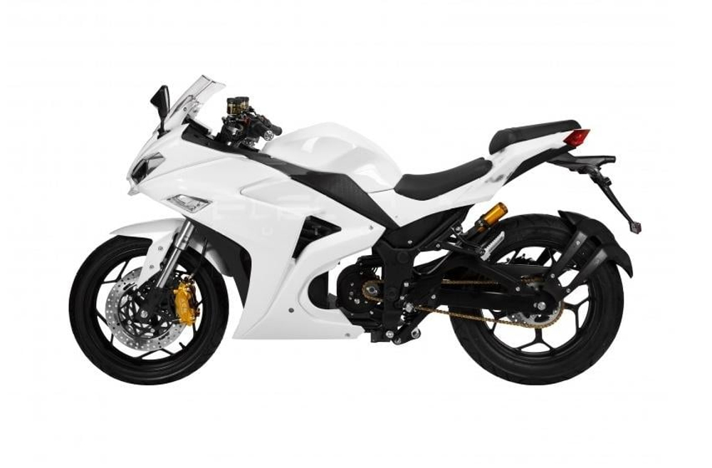 Электромотоцикл YAMAHA R3