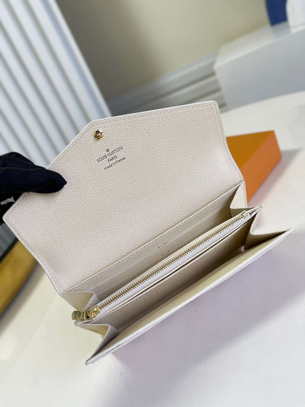 Louis Vuitton Sarah Wallet