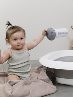 Лейка для купания Twistshake (Bath Rinser). Пастельный серый (Pastel Grey)