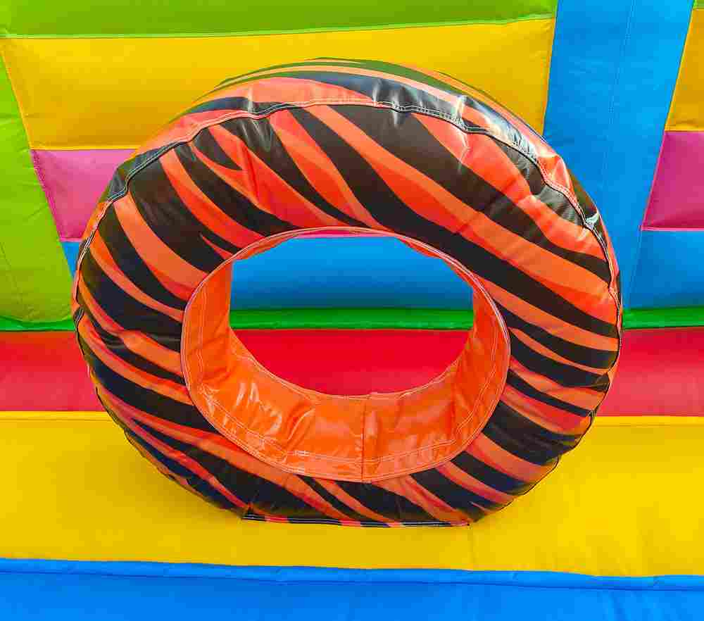 Коммерческий надувной батут «Тигриная страна 3», 10*5*3,5 м