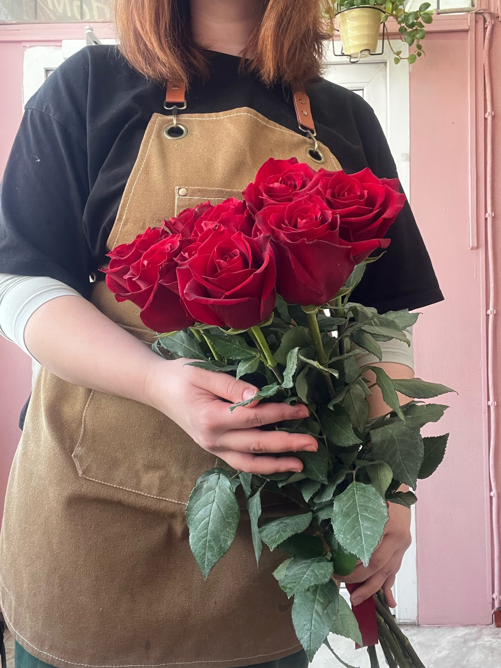 Букет из 9 красных роз 70см